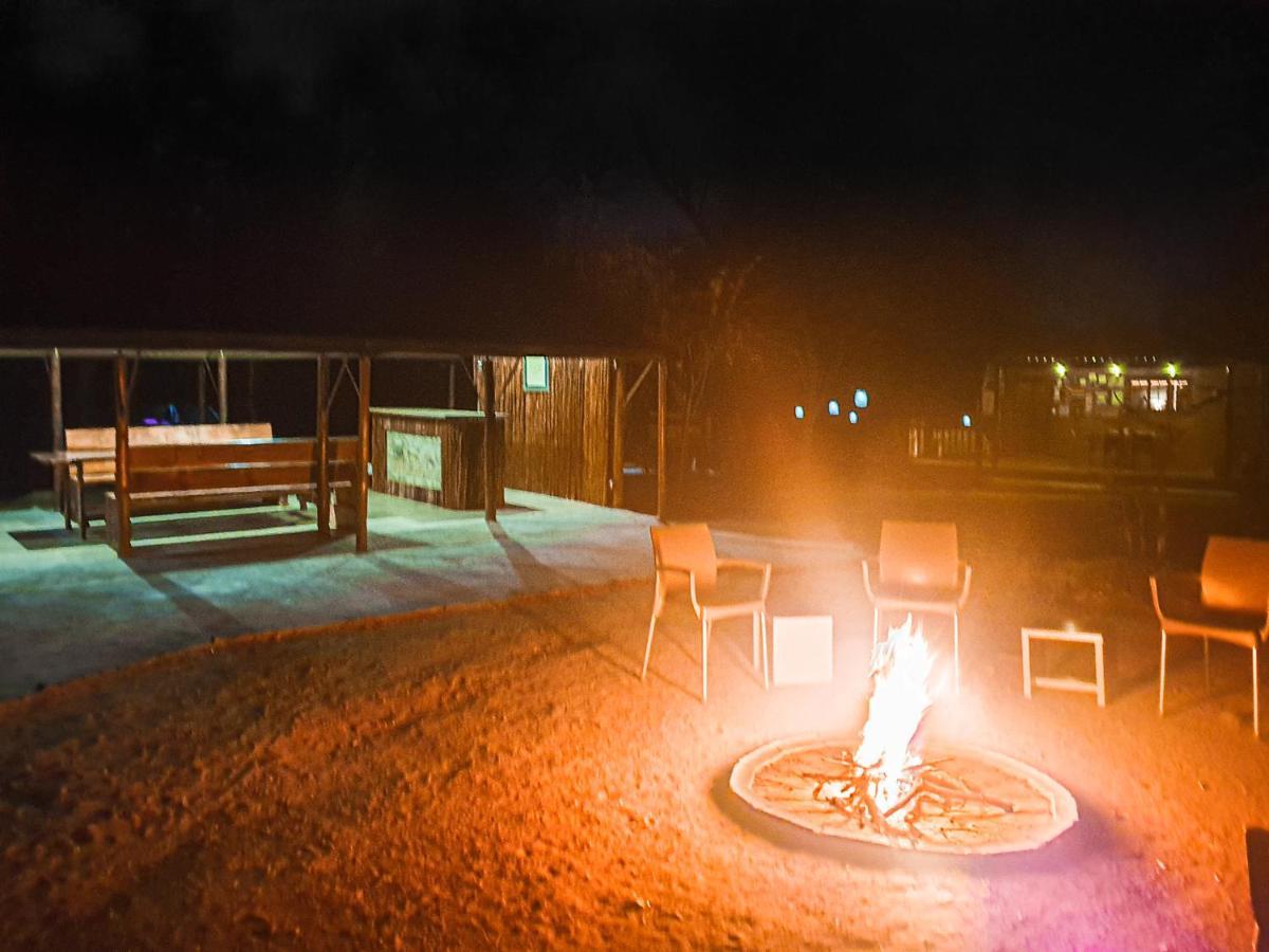Отель Mananga Bush Camp Скукуза Экстерьер фото