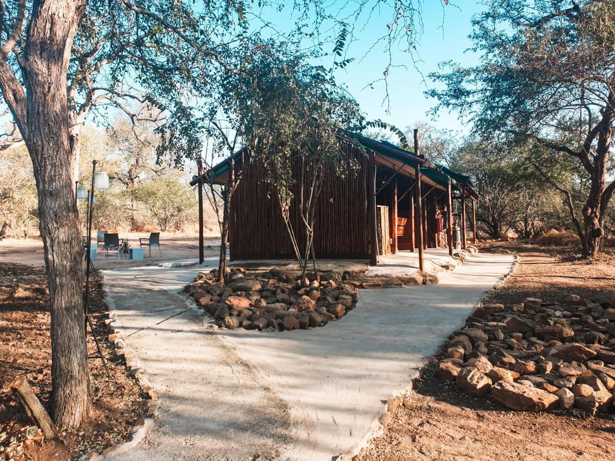 Отель Mananga Bush Camp Скукуза Экстерьер фото