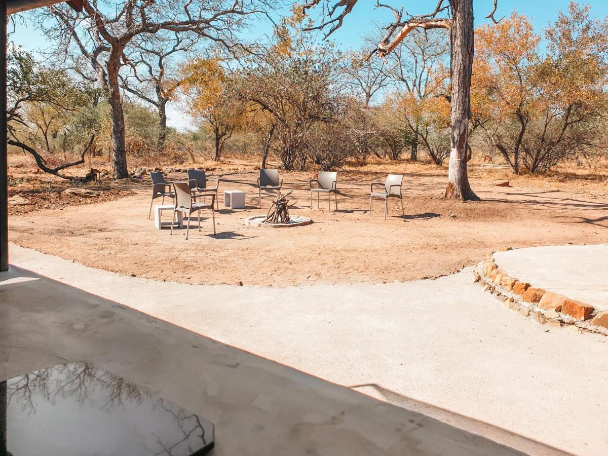 Отель Mananga Bush Camp Скукуза Экстерьер фото