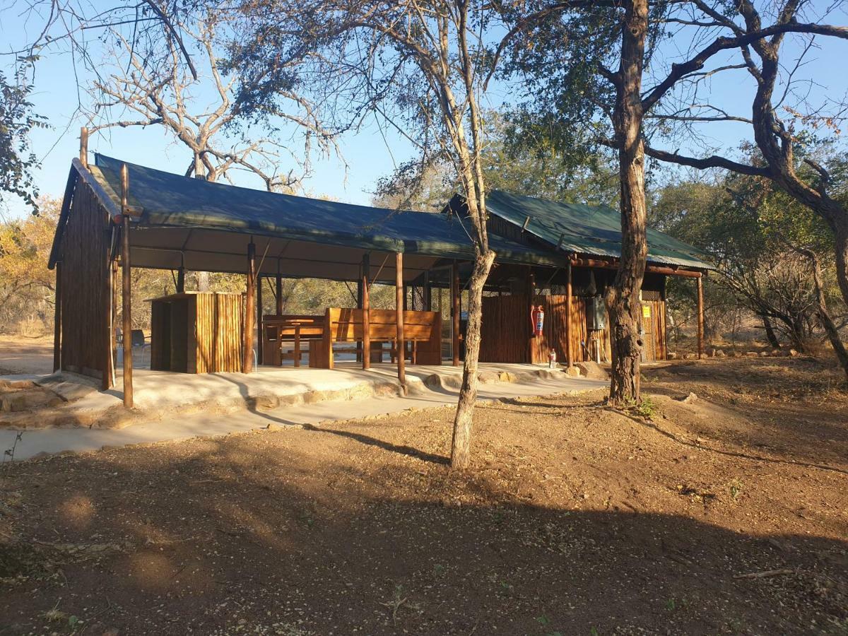 Отель Mananga Bush Camp Скукуза Экстерьер фото